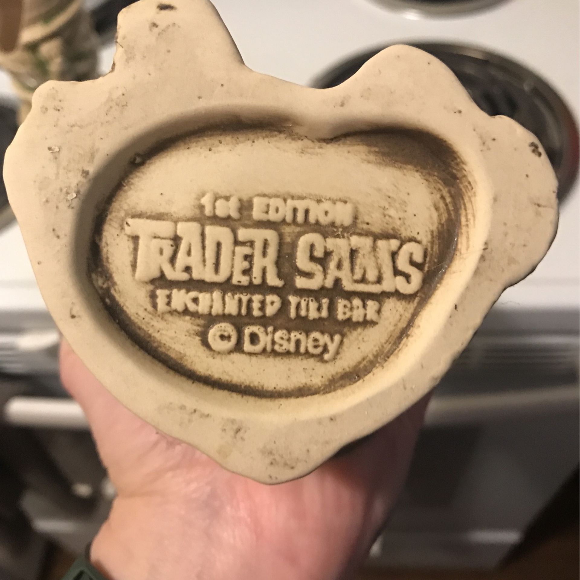 Disneyland Theme- Trader Sams Tiki 