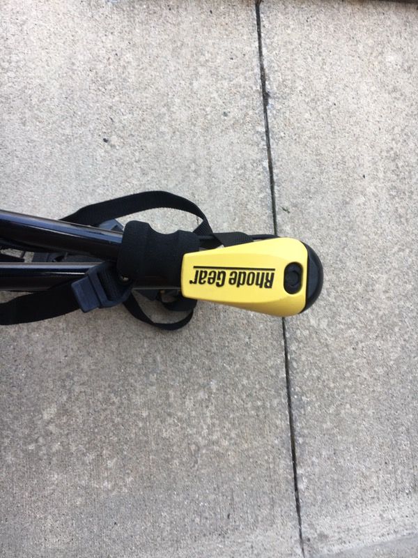 Bike rack, rhode gear ultra shuttle 3, carries 3 bikes for Sale in