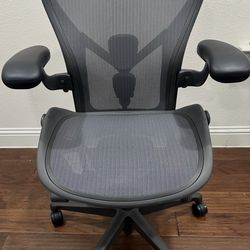 Brand new 2025 - Herman Miller Aeron Remastered Size A Posture SL fit