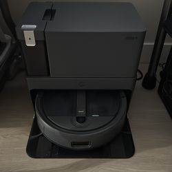 Yeedi Cube Pro Robot Vacuum & Mop - Used