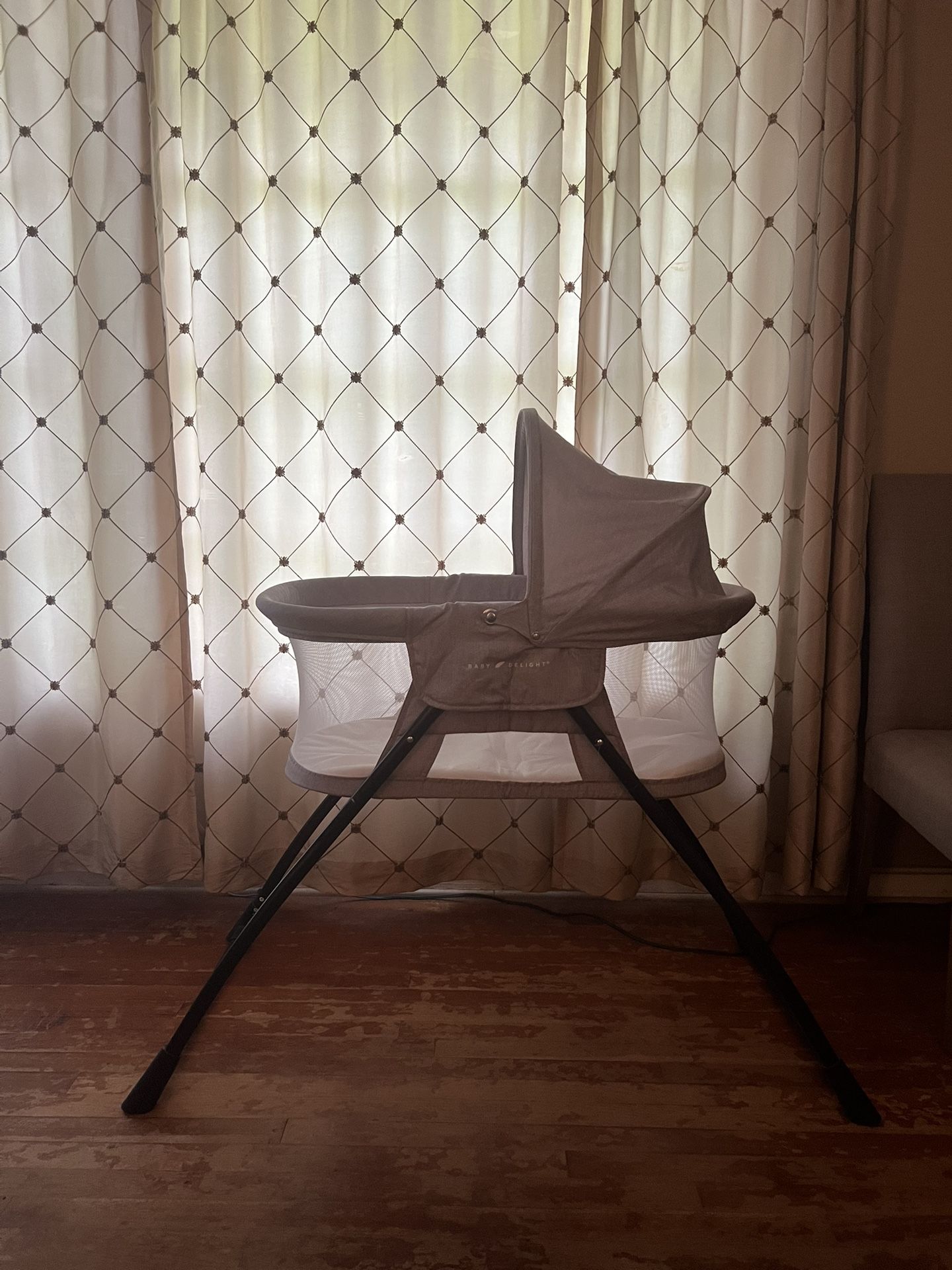 Baby Delight Bassinet