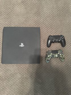 Ps4 with controllers