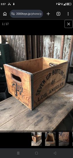 Vintage 7UP wooden crate