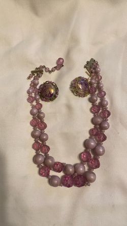 Beautiful Vintage Necklace & Earrings