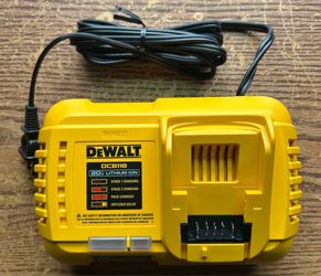 DEWALT 8 AMP FAST CHARGER
