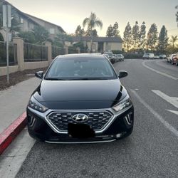 2022 Hyundai Ioniq 