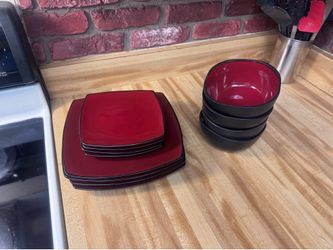 Red/black bowl & plate set