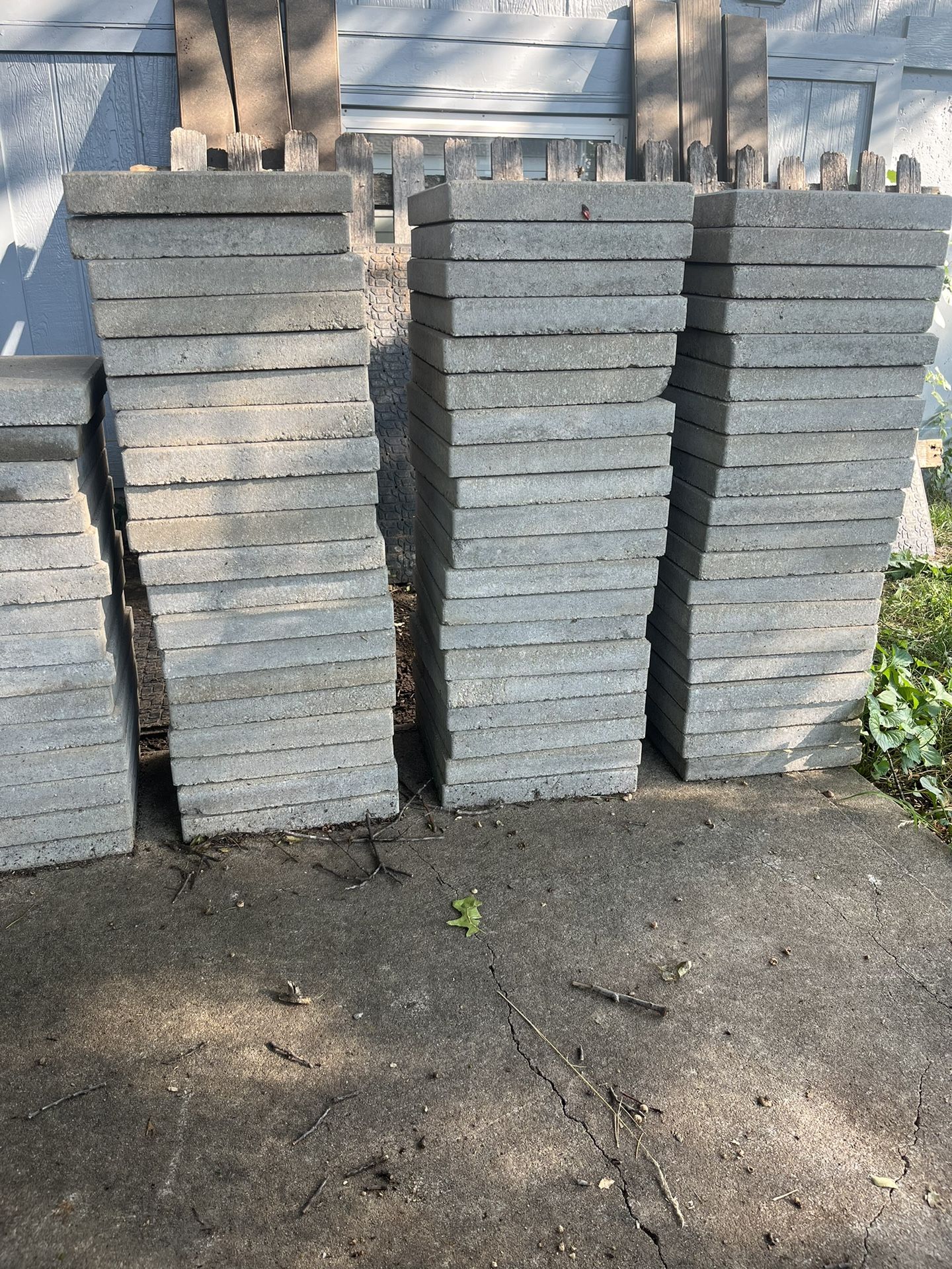 80 Concrete Pavers