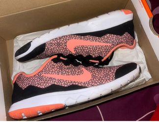 Women’s Nikes