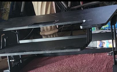 Adjustable computer desk riser