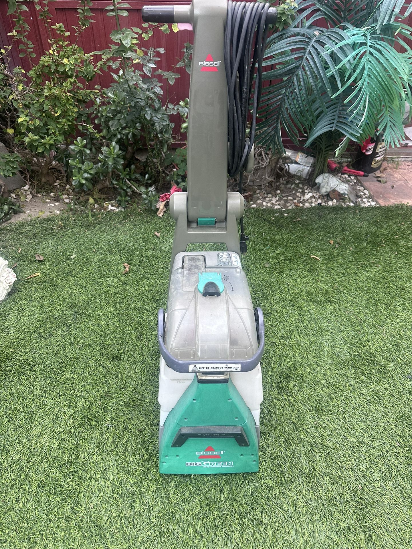 Bissell The Big Green Carpet Cleaner
