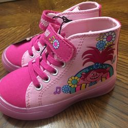 NWT Trolls Girls Light Up Shoes Size 8