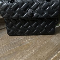 Kensington 17 Drench Bag