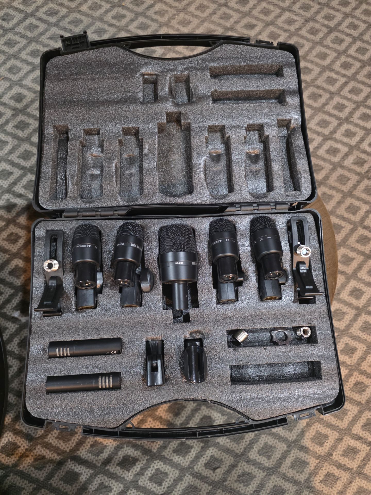 Digital Reference DRDK7 Drum Mic w/ Stageline mic stand