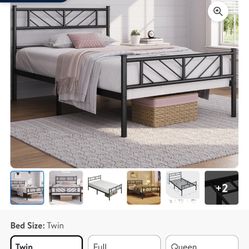 Metal Twin Size Farm & Mattress 