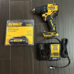 3/8” Dewalt Tool Set (Cordless Drill, 20v Battery, And Charger)