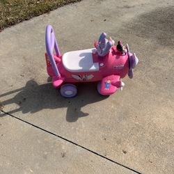  Disney Minnie Mouse Ride-On Plane 