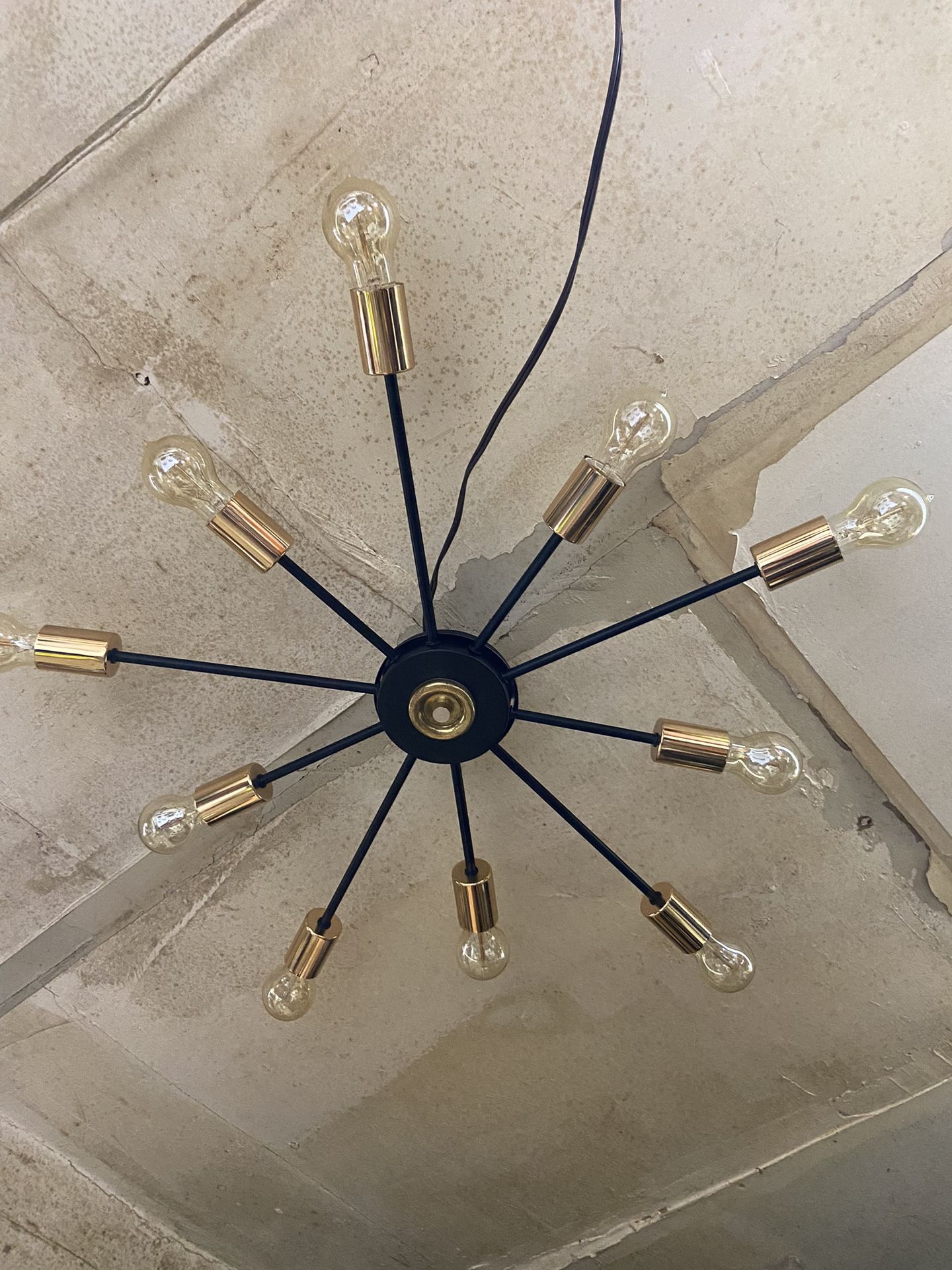 Modern Style Hanging Light Fixture