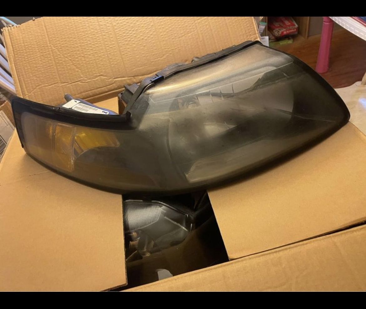99-04 Mustang Headlights