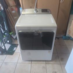 Maytag Dryer New With Manu Warranty $499
