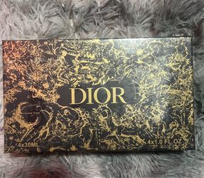 Dior Sauvage 4x30ml Travel Size Luxury Fragrance Set.