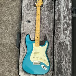 American Fender Stratocaster Miami Blue 