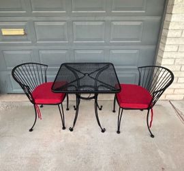 Patio set. Table and chairs. Brand new cushions. Very nice condition.