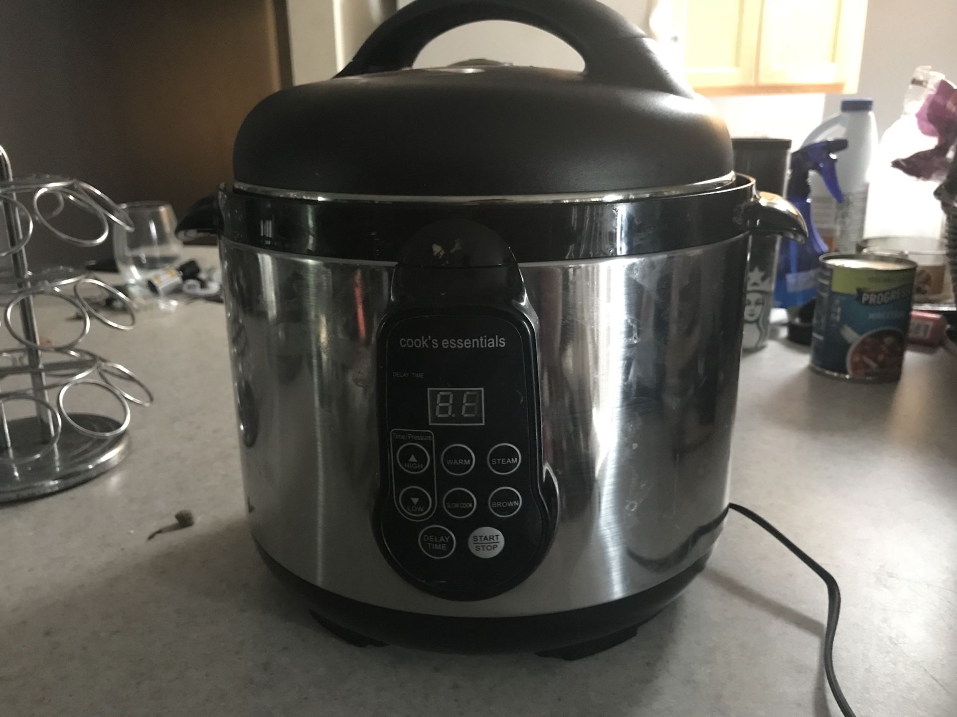 Pressure cooker