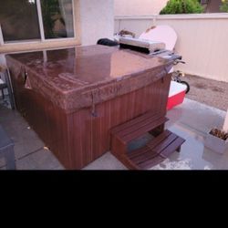 Hot Tub Jacuzzi 