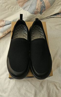 NEW Jambu Women's Slip On's Size 7 Black