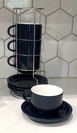 Stackable coffee mugs & saucers set
