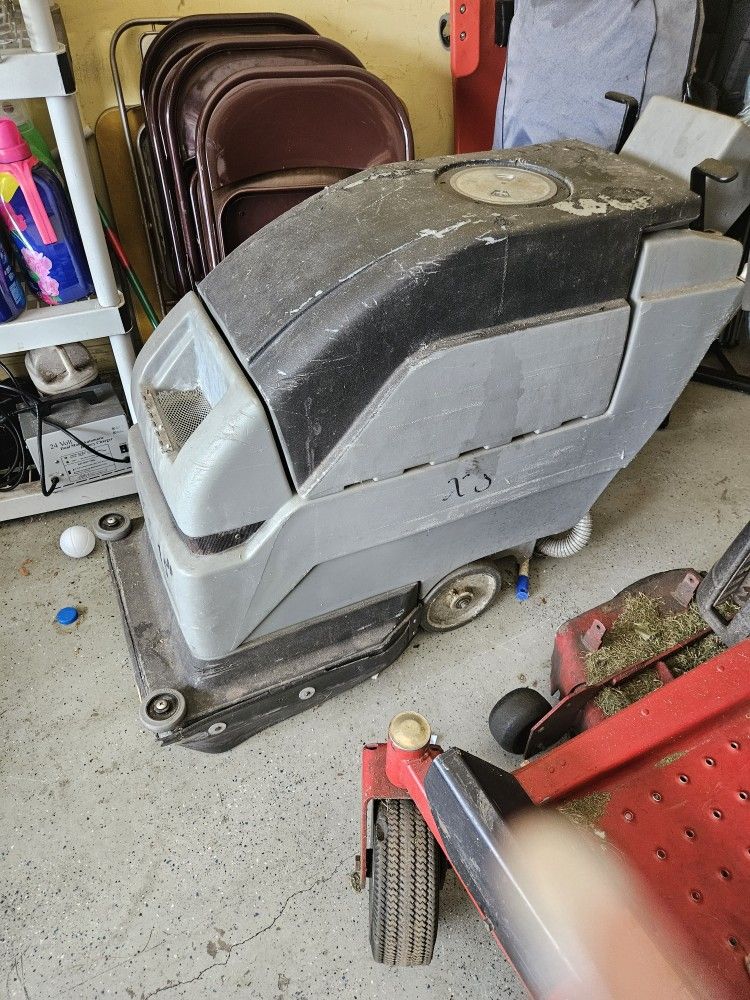 Floor Cleaner/scrubber