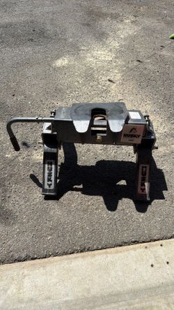 Husky 16KS Silver series 5th wheel hitch for sale