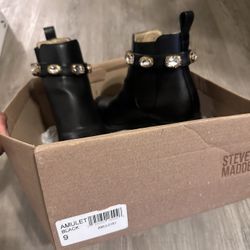 Steve Madden Boots