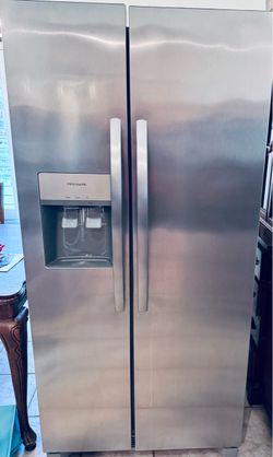 Frigidaire French door refrigerator