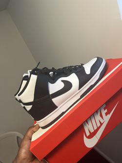 Nike Dunk High Panda