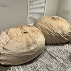 1 Brand New 6ft Jumbo Beanbag W/white carpet Pillow & Blanket