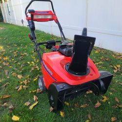 Simplicity SS922EX Snowblower.