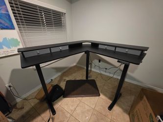 Standing / Adjustable L Shaped Desk
