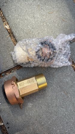 Brass fitting / connector