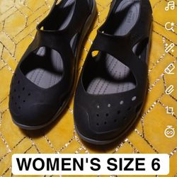 Croc Sandals Women's 
