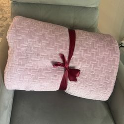 Moving, Made In Spain XL Twin Blanket 