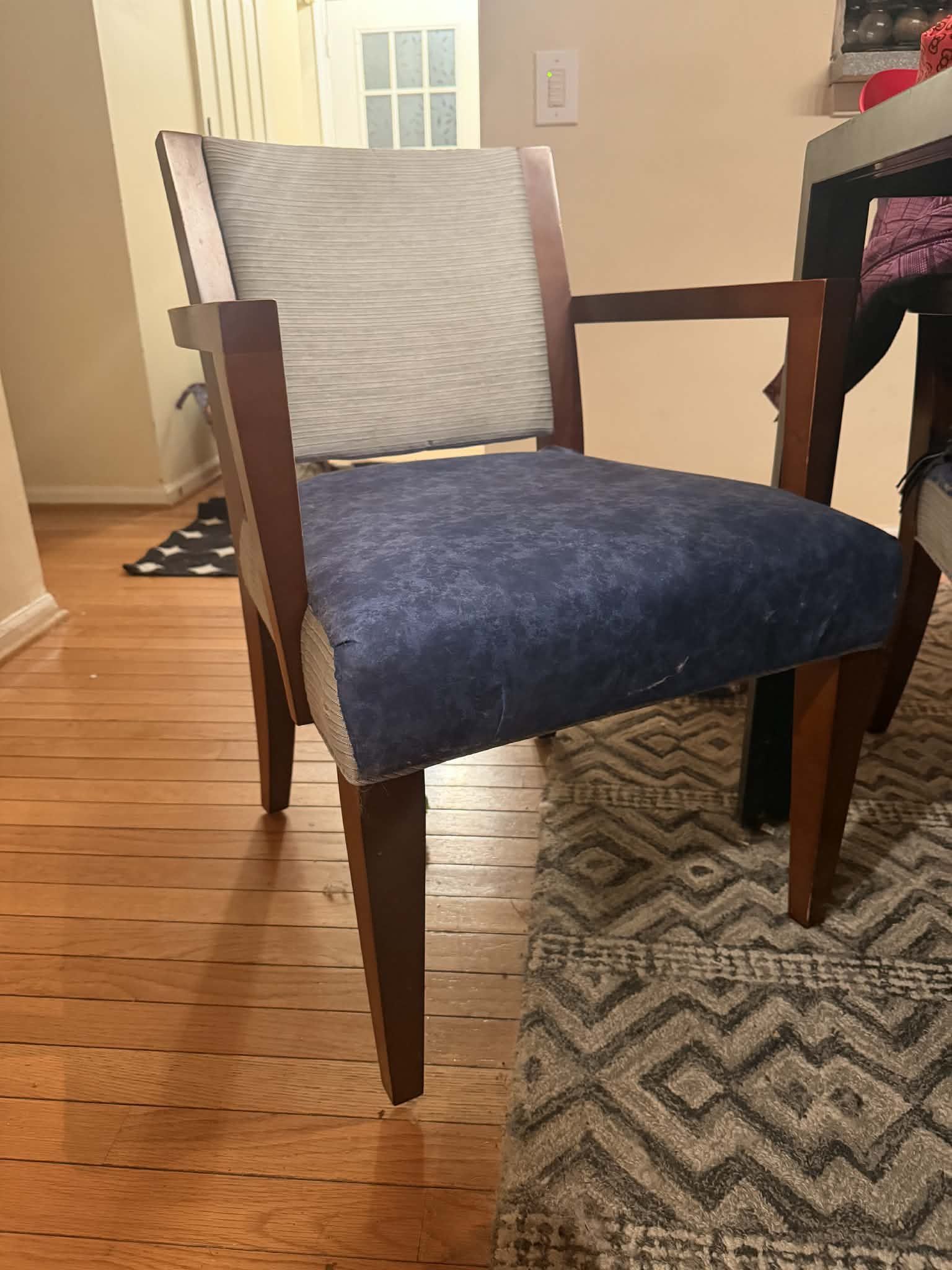 Set Of 6 Chairs