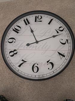 Stylish 8-Inch Wall Clock 🕰️