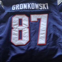 Gronkowski signed jersey