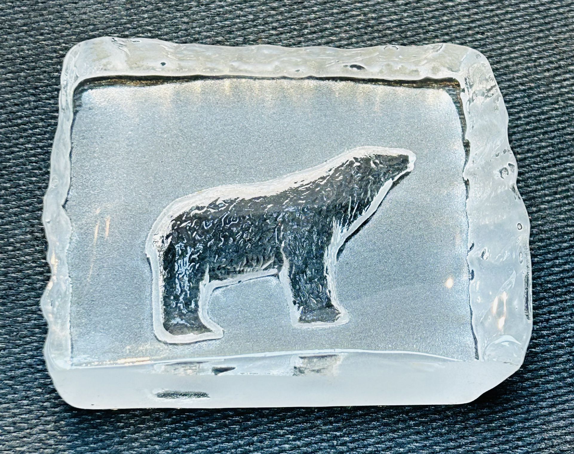 Vtg Polar Bear Etched Lead Crystal Paperweight Decor