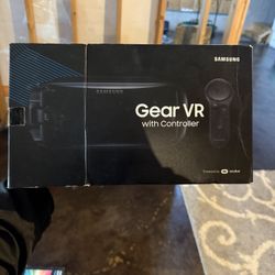 SAMSUNG VR HEADSET 