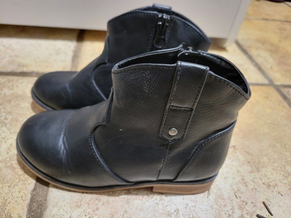 Girls Size 10 Black Booties