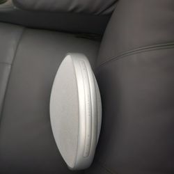 Harman Kardon Onyx Studio 9 Like New. 