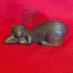 Small wooden cat figurine